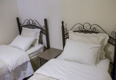 Lainnya 5 Kamelya Cave Hostel - Adults Only