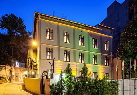 Others Element Garden