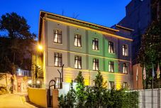 Others Element Garden