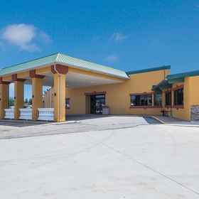 Primary image1巴爾朗德茲套房飯店,斯塔克县飯店