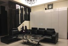 Lain-lain Husband Homestay