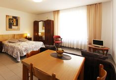 Lain-lain 6 Logicasa Lake in Como