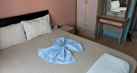 Others 2 Umut Bakis Hotel