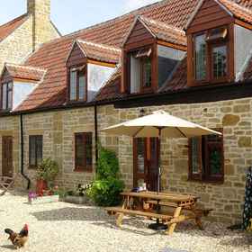 Primary image1高屋乳品屋飯店,Haselbury Plucknett飯店