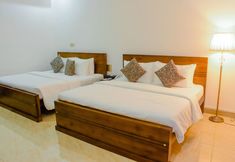 Lainnya 2 Pearl White Palace