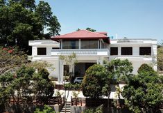 Lainnya 6 Pearl White Palace