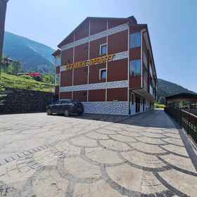 Primary image1烏宗戈爾奧茲貝克公寓,Yeṣilyurt kafe飯店