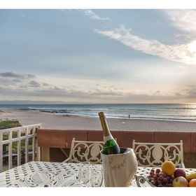 Primary image 1 Jeffreys Bay Beach Accommodation, Lalibela Game Reserve Hotels