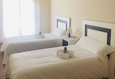 Others 3 Apartamento Puente Romano Portal 4 1-b