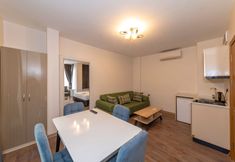 기타 6 Taxim First Apart