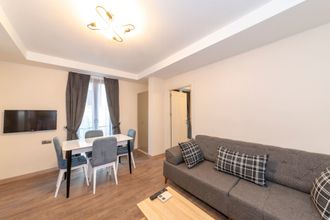 기타 4 Taxim First Apart