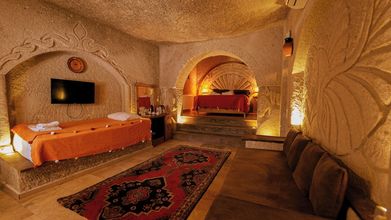 其他 4 Grand Elite Cave Suites