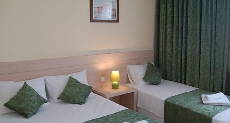 Others 2 As Queen Beach Hotel