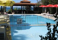 Others 5 As Queen Beach Hotel