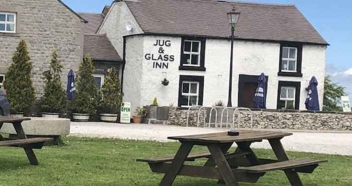 อื่นๆ The Jug and Glass Inn