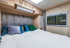 Others 5 MovingCastle RV Camping