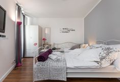 기타 4 Bright & Modern on Top Location