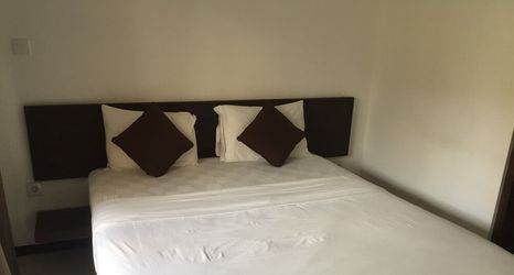 기타 2 Dedeane Ubud