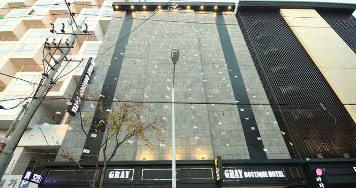 อื่นๆ Gray Hotel