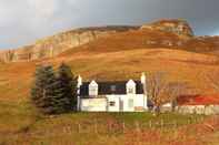 Lainnya Staffin Bay View