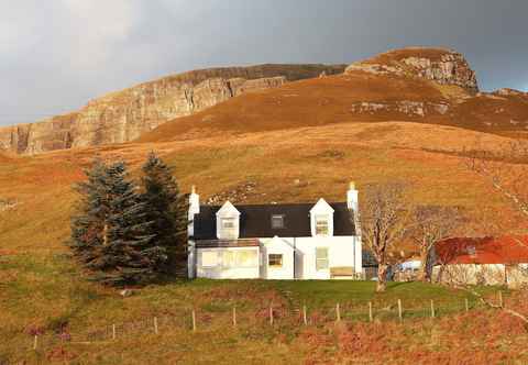 Others Staffin Bay View