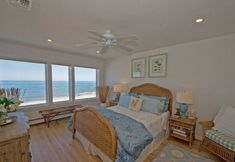 Others 4 Beautiful Waterfront Colonial