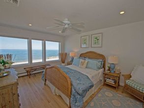 Others 4 Beautiful Waterfront Colonial