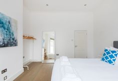 Others 7 Modern stylish and luxurious 1 bed flat