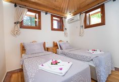 Others 6 Dort Mevsim Evi