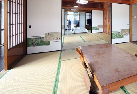 Others Kumi no Yado Gettou