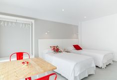 기타 7 INNER kompas Studios