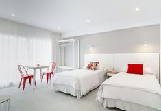 기타 5 INNER kompas Studios