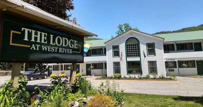 อื่นๆ The Lodge at West River