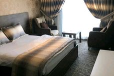 Lain-lain Ozkan Suit