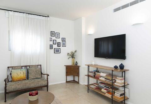 Others Tlv Center by Tlv2rent