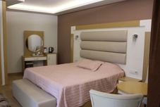 อื่นๆ Urla Tarihi Han Otel