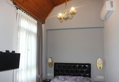 อื่นๆ 4 Urla Tarihi Han Otel