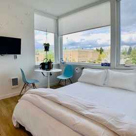 Primary image 1 Modern Roosevelt Urban Studio, Seattle Children's Hospital Hotels