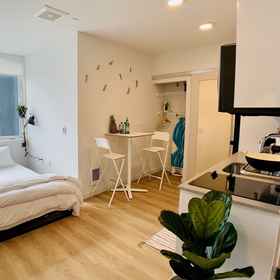 Primary image 1 Well Appointed Roosevelt Studio, Seattle Children's Hospital Hotels