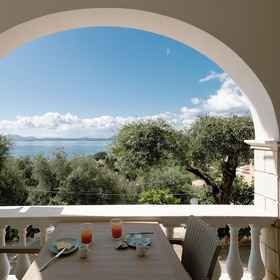 Primary image1Vallia's Seaview & Stylish Apartments by Konnect, Nisaki，Komuna e Cepojës公寓