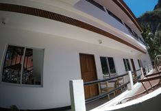 기타 6 Rodriguez Lodge