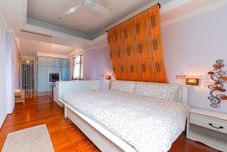 Others Little Flower House