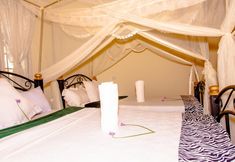 อื่นๆ 4 Furaha Lodge