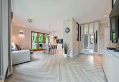 Lainnya 7 Sun & Snow Królewskie Kamieniczki