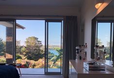 其他 5 Modern Coastal Home & Award-winning Golf