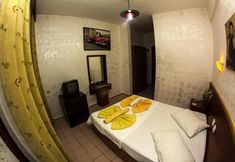 其他 7 El Latino Otel