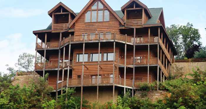 อื่นๆ Serenity Mountain Pool Lodge - Nine Bedroom Cabin