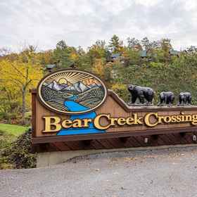 Primary image 1 Mayberry - Three Bedroom Cabin, Hatfield and McCoy Dinner Show Hotels