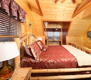 อื่นๆ 2 Rising Eagle Lodge - Eight Bedroom Cabin