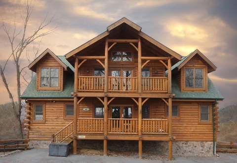Lainnya Rising Eagle Lodge - Eight Bedroom Cabin